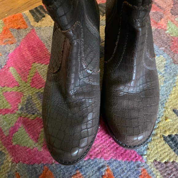 Awesome Leather Bootie. ELITES SIZE 8 - Picture 2 of 9